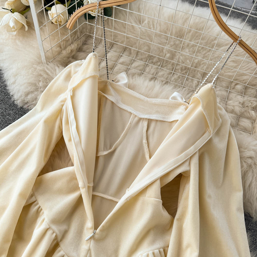 Charleigh Off-Shoulder Velvet Dress