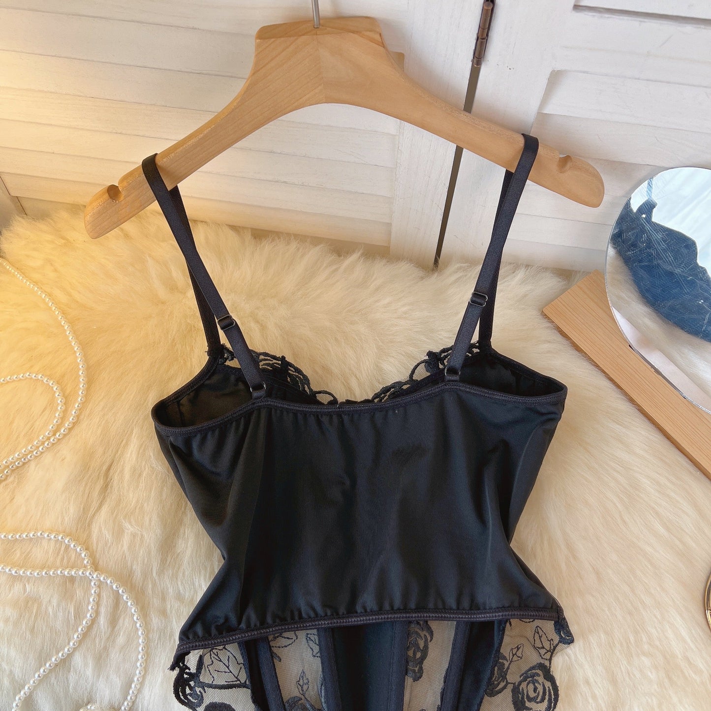 Tori Embroidered Top