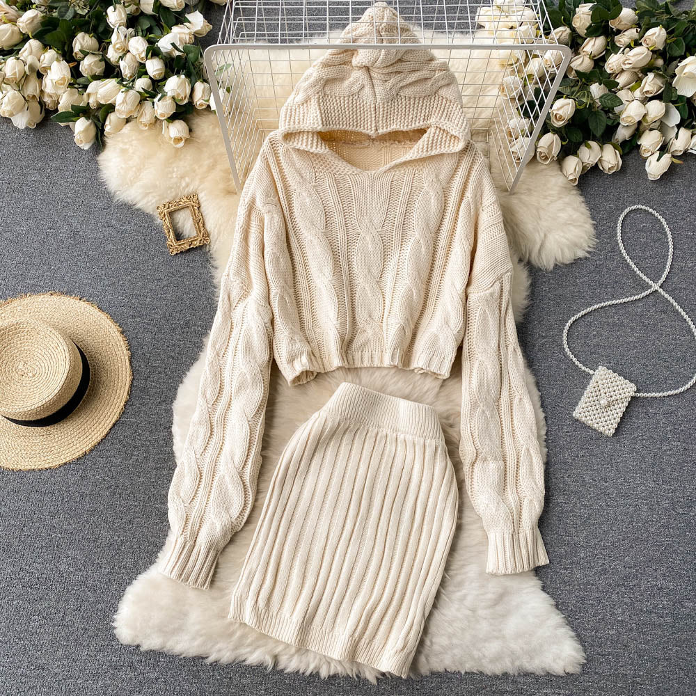 Caya Hoodie Two Piece Knit Set